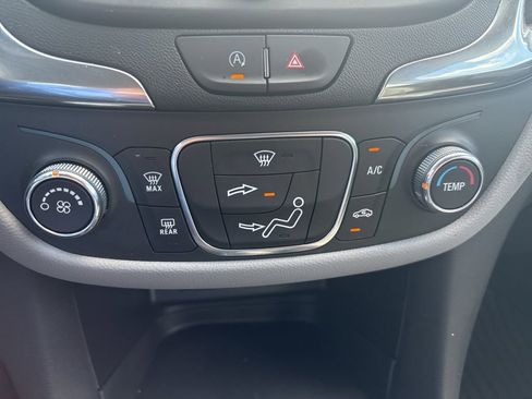 Used 2024 Chevrolet Equinox LS FWD image 19