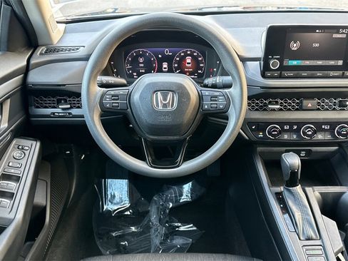 Certified 2023 Honda Accord EX image 15