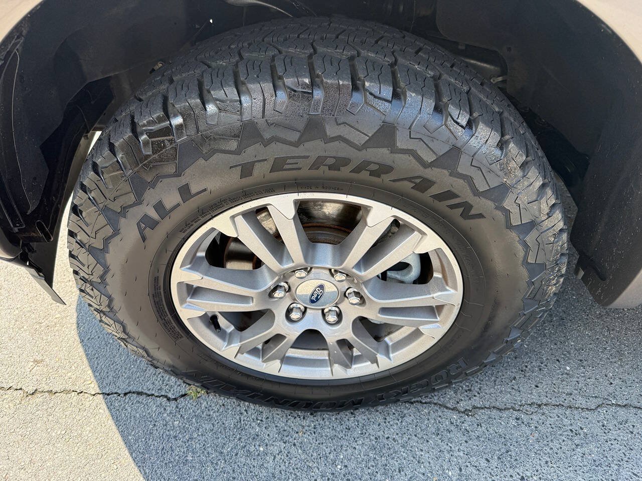 Used 2019 Ford F150 Lariat w/ Equipment Group 501A Mid AWD/4WD image 10