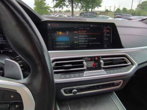 Used 2022 BMW X5 xDrive40i w/ M Sport Package AWD/4WD image 30
