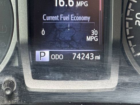 Used 2019 Toyota Tacoma TRD Off-Road AWD/4WD image 26