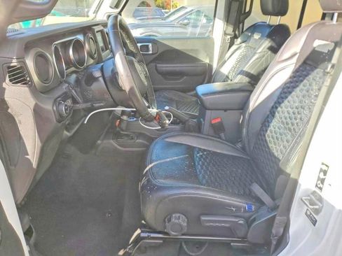 Used 2022 Jeep Gladiator Sport image 5