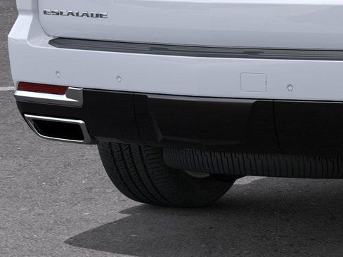 New 2026 Cadillac Escalade Luxury w/ LPO, Floor Liner Package RWD image 15