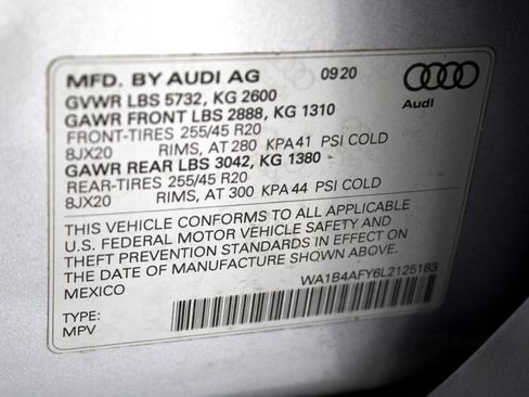 Used 2020 Audi SQ5 Premium Plus w/ Premium Plus Package image 91