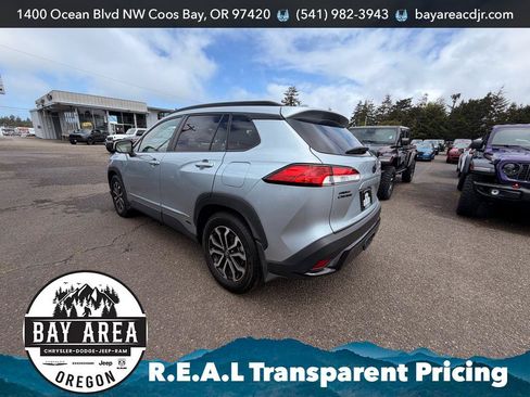Used 2024 Toyota Corolla Cross AWD Hybrid image 9