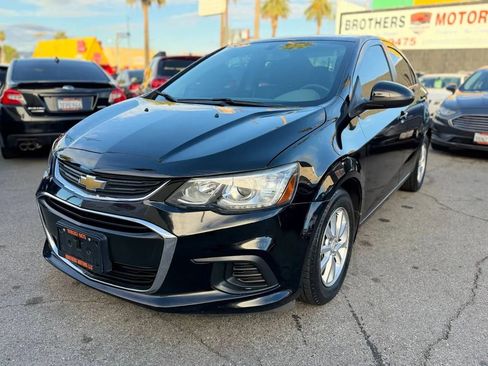 Used 2017 Chevrolet Sonic LT image 8