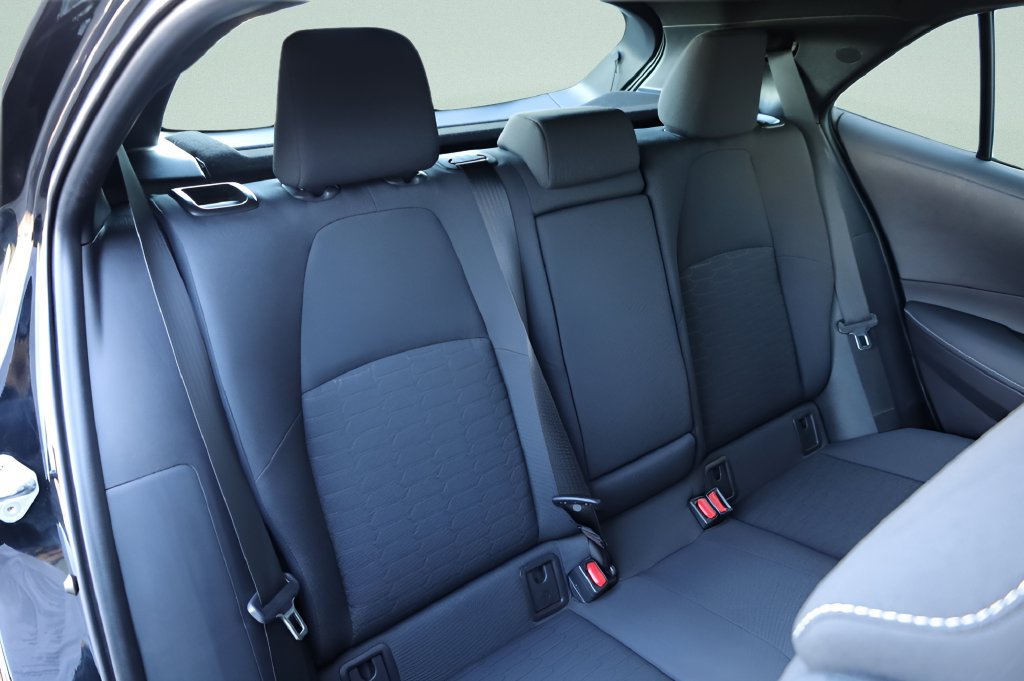 Certified 2025 Toyota Corolla SE w/ SE Package FWD image 25