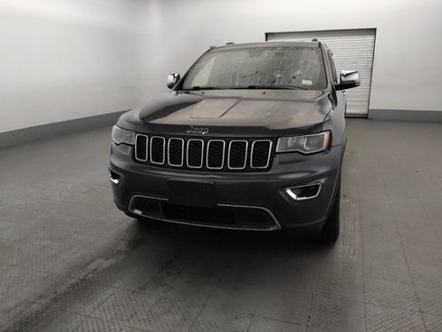 Used 2018 Jeep Grand Cherokee Limited AWD/4WD image 15