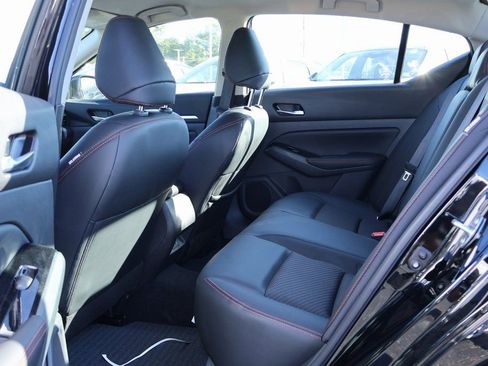 New 2025 Nissan Altima 2.5 SR image 8