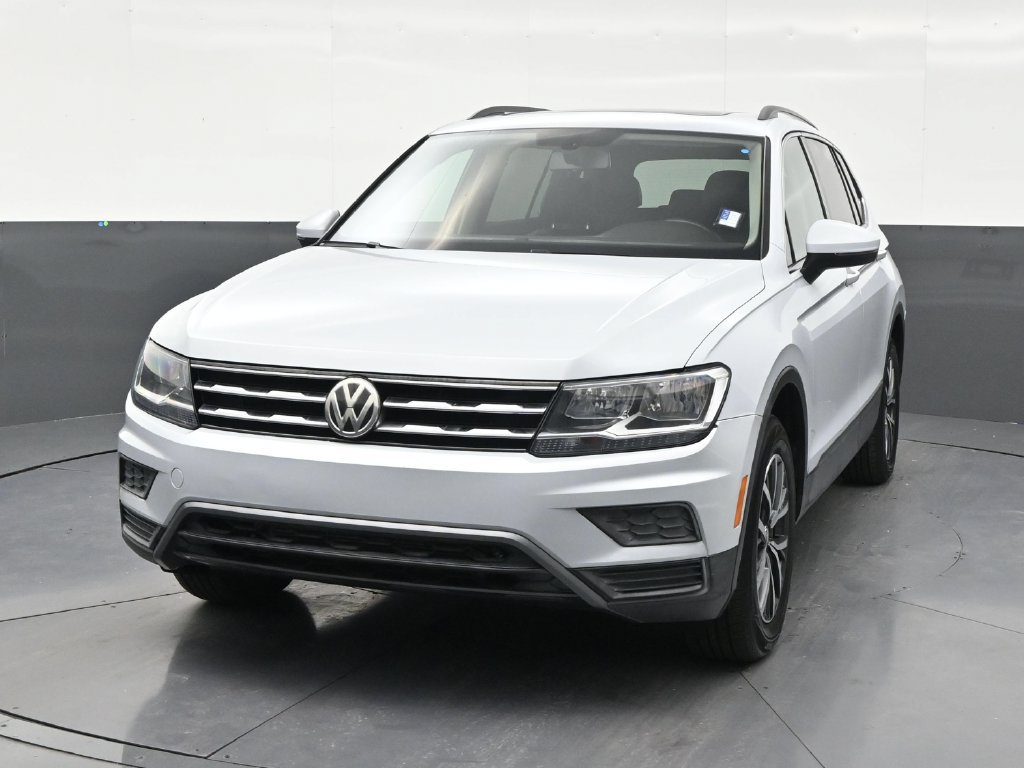 Used 2019 Volkswagen Tiguan SE w/ Panoramic Sunroof Package FWD image 8