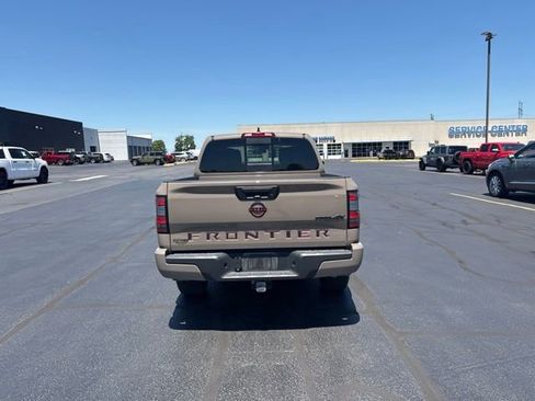Used 2024 Nissan Frontier PRO-4X w/ Off-Road Protection Package AWD/4WD image 17