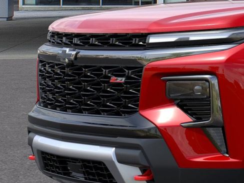 New 2026 Chevrolet Traverse Z71 w/ Driver Confidence Package AWD/4WD image 13