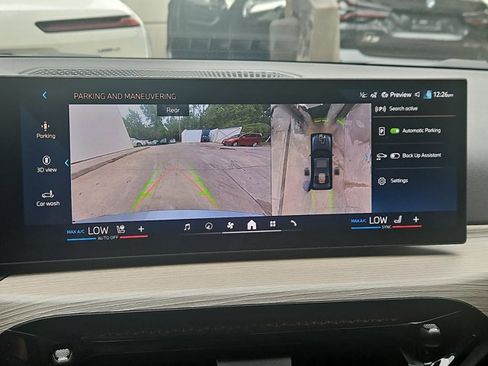 Used 2025 BMW 330i Sedan w/ Premium Package image 14