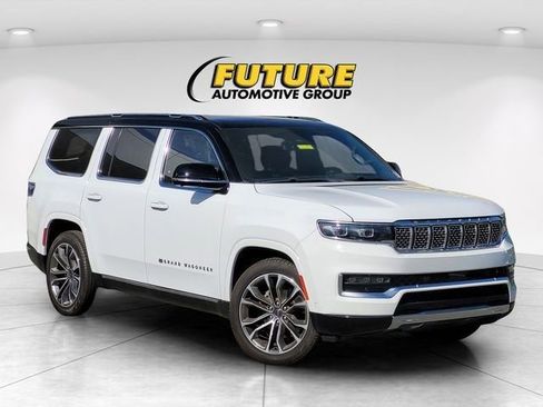 New 2023 Jeep Grand Wagoneer Series III AWD/4WD image 2