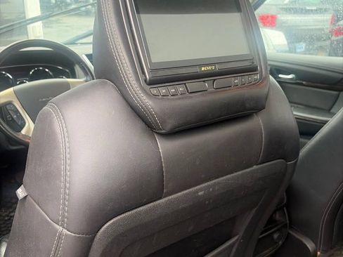 Used 2014 GMC Acadia Denali AWD/4WD image 2