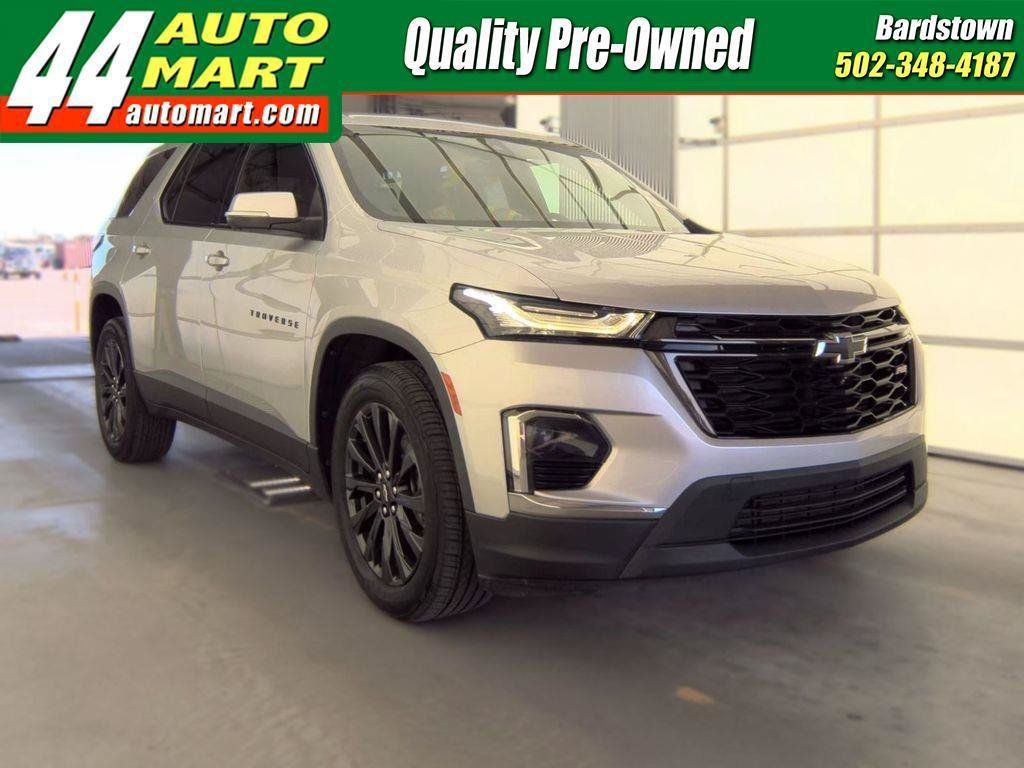 Used 2022 Chevrolet Traverse RS FWD image 1