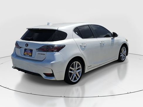Used 2016 Lexus CT 200h w/ Seat Comfort Package FWD image 5