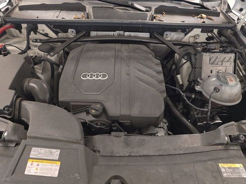 Used 2023 Audi Q5 2.0T Premium w/ Convenience Package image 17