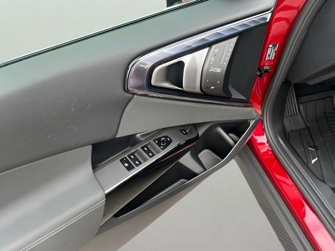 Used 2026 BMW X3 xDrive30 w/ Premium Package image 11