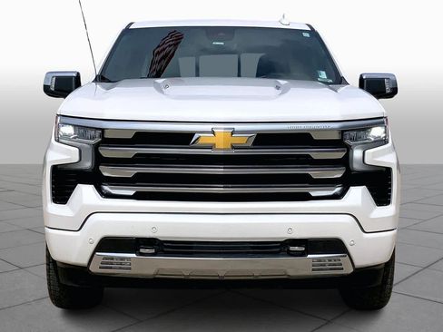 Used 2024 Chevrolet Silverado 1500 High Country w/ Technology Package image 4