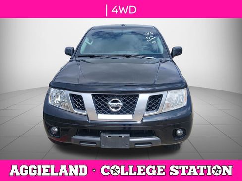 Used 2018 Nissan Frontier PRO-4X image 5