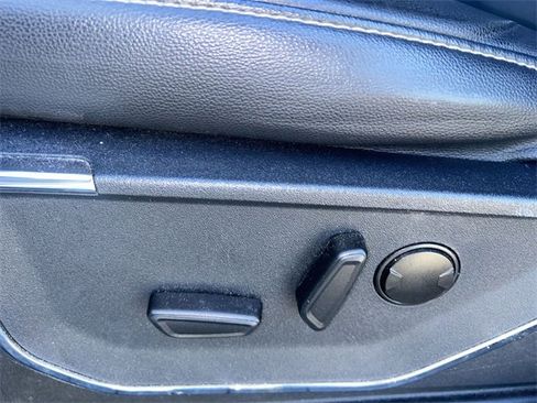 Used 2022 Ford F150 Lariat image 17