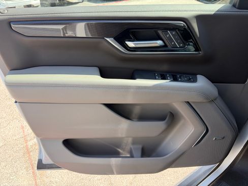 Used 2025 GMC Yukon Elevation w/ LPO, Get Active Package RWD image 22