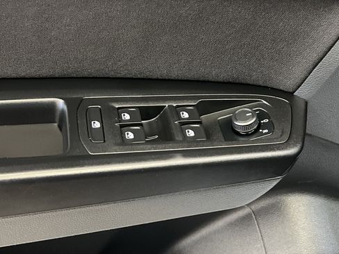 Used 2021 Volkswagen Atlas S image 13