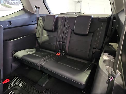 Certified 2021 Volkswagen Atlas SE w/ Panoramic Sunroof Package FWD image 9