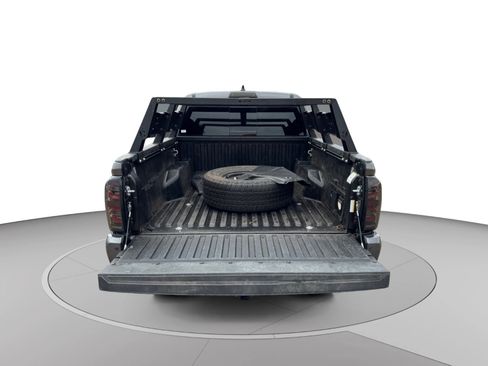 Used 2021 Toyota Tacoma TRD Off-Road w/ Technology Package RWD image 19