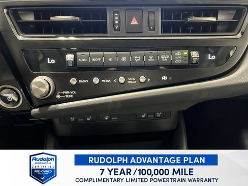Used 2025 Lexus ES 300h w/ Premium Package FWD image 35