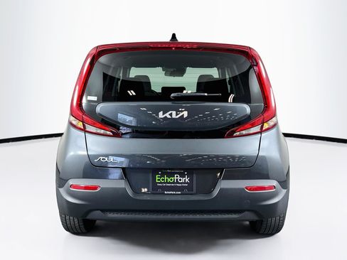 Used 2022 Kia Soul LX w/ Technology Package FWD image 7
