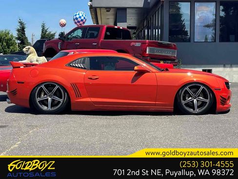 Used 2012 Chevrolet Camaro SS w/ RS Package RWD image 3