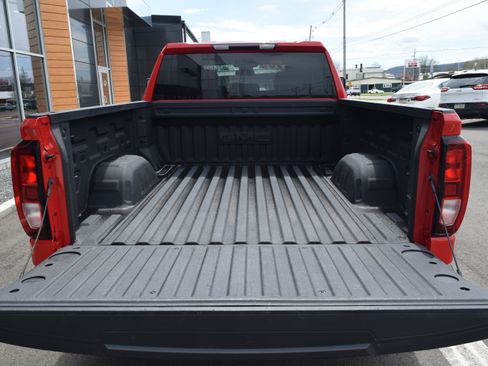 Used 2023 GMC Sierra 1500 Elevation w/ X31 Off-Road Package AWD/4WD image 8