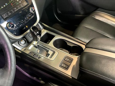 Used 2020 Nissan Murano SL w/ Moonroof Package AWD/4WD image 19