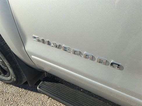 Certified 2018 Chevrolet Silverado 1500 LT w/ All Star Edition image 30