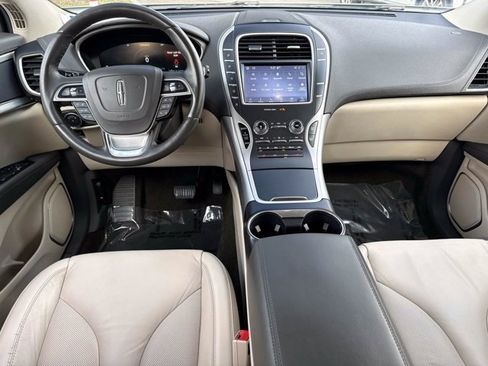 Used 2020 Lincoln Nautilus FWD w/ Equipment Group 101A image 16