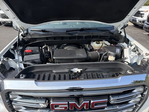Used 2019 GMC Sierra 1500 SLT w/ SLT Premium Plus Package AWD/4WD image 36