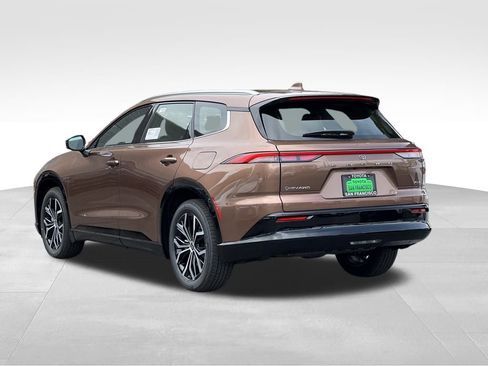 New 2026 Toyota Crown Signia image 3