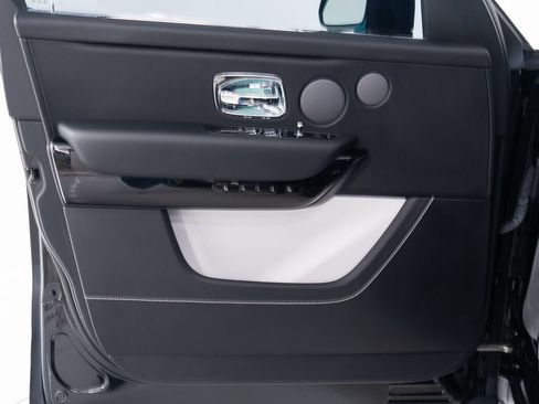 Certified 2022 Rolls-Royce Cullinan AWD/4WD image 12