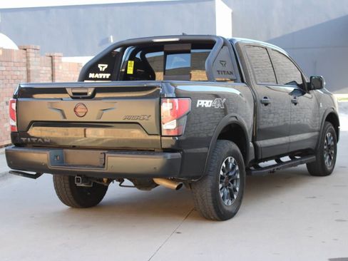 Used 2024 Nissan Titan PRO-4X w/ Pro-4x Convenience Package image 3
