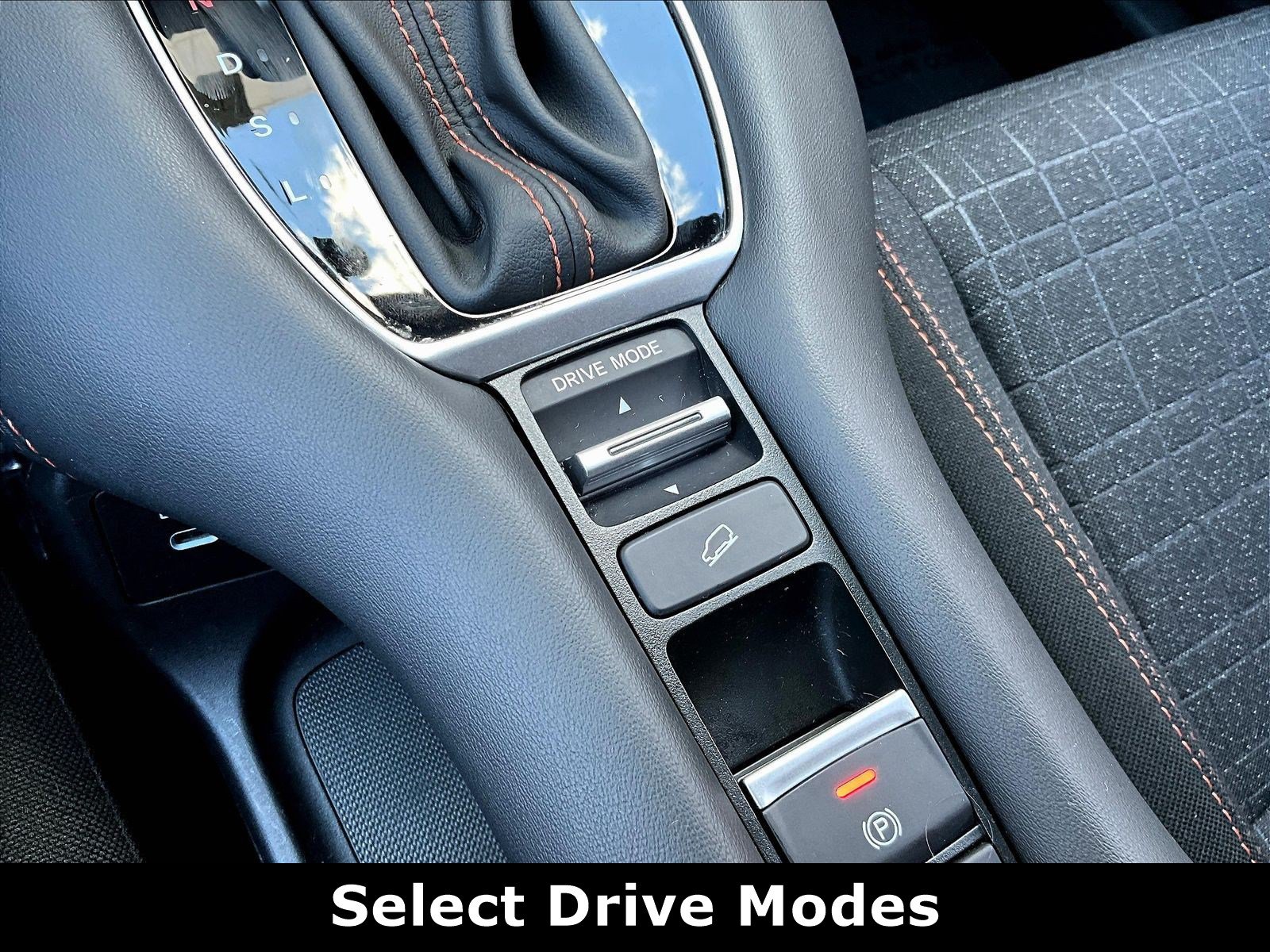 Used 2025 Honda HR-V Sport image 14