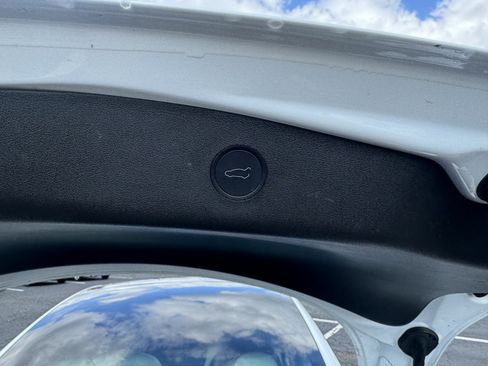 Used 2021 Tesla Model 3 Long Range image 11