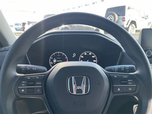Used 2023 Honda CR-V LX image 22
