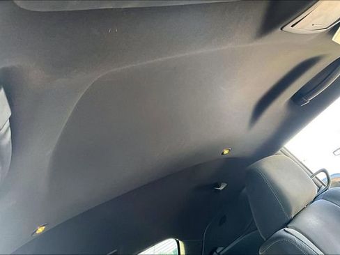 Used 2015 Dodge Challenger SXT w/ Driver Convenience Group image 25