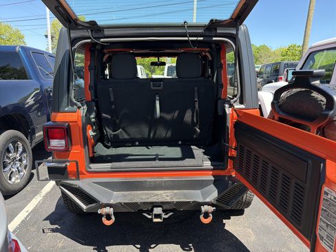 Certified 2018 Jeep Wrangler Sport AWD/4WD image 10