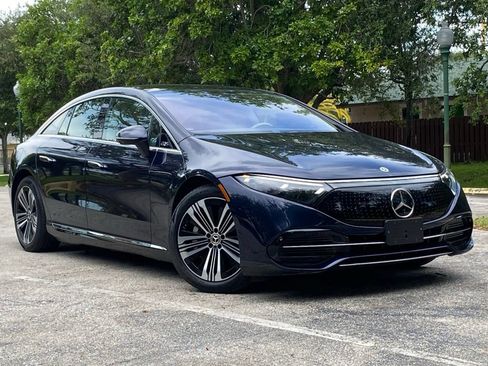 Used 2023 Mercedes-Benz EQS 450+ 4MATIC Sedan image 3
