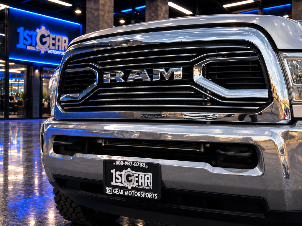 Used 2013 RAM 3500 Laramie w/ Convenience Group AWD/4WD image 14