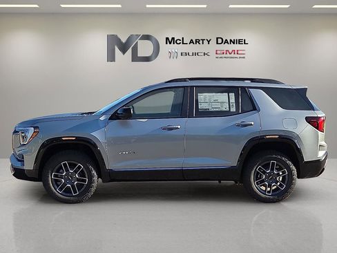 Used 2026 GMC Terrain AT4 w/ Technology Package II image 3