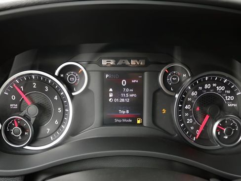 New 2026 RAM 2500 Tradesman AWD/4WD image 25